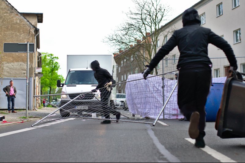 Straszenblockade in Solidarität mit Geflüchteten 1