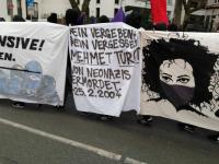 Banner in Gedenken an Mehmet Turgut