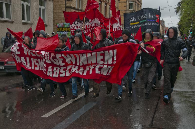 Sprint auf der revolutionären Demo