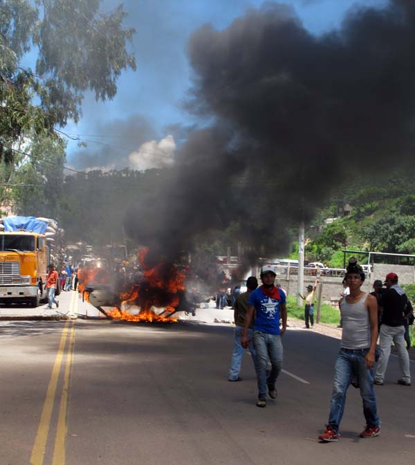 http://chiapas.indymedia.org/honduras/ - 10.07.2009