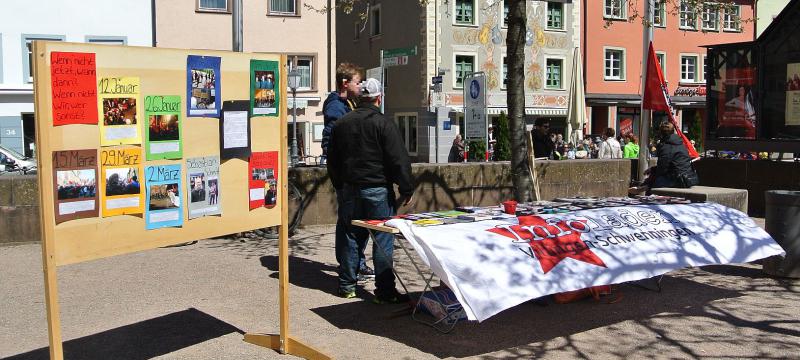 Infotisch in der Villinger Innenstadt