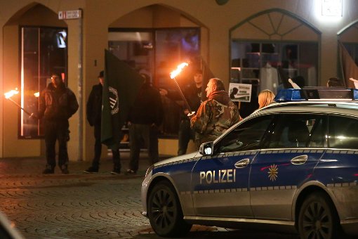 Villingen-Schwenningen: Rechtsradikale demonstrieren auf Marktplatz (11)