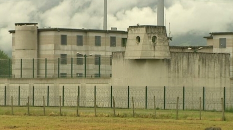 Aiton(Savoy, France): Prison on fire!