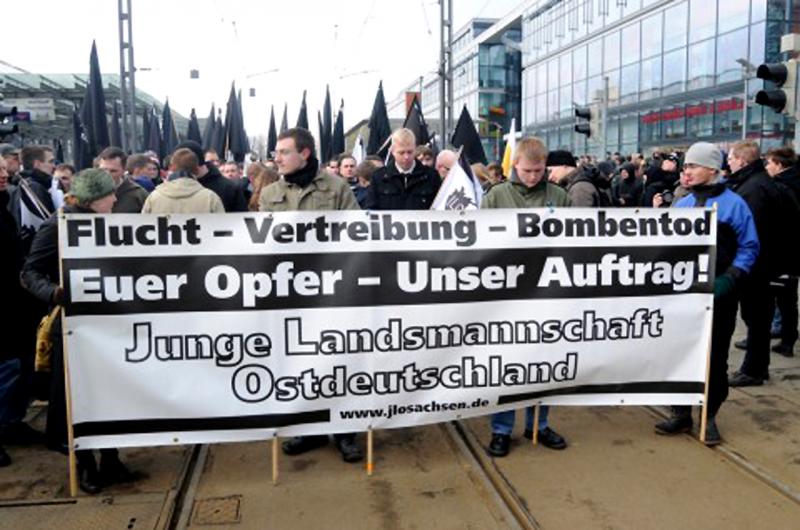 Die JLO im Jahr 2009 beim Nazi-Aufmarsch in Dresden