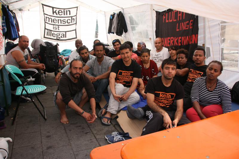 Hallplatz refugees in dry hungerstrike – Nürnberg