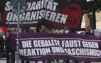 Die geballte Faust gegen Reaktion und Faschismus