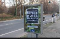 Unbekannte hängten diese Plakate in Berlin auf. 