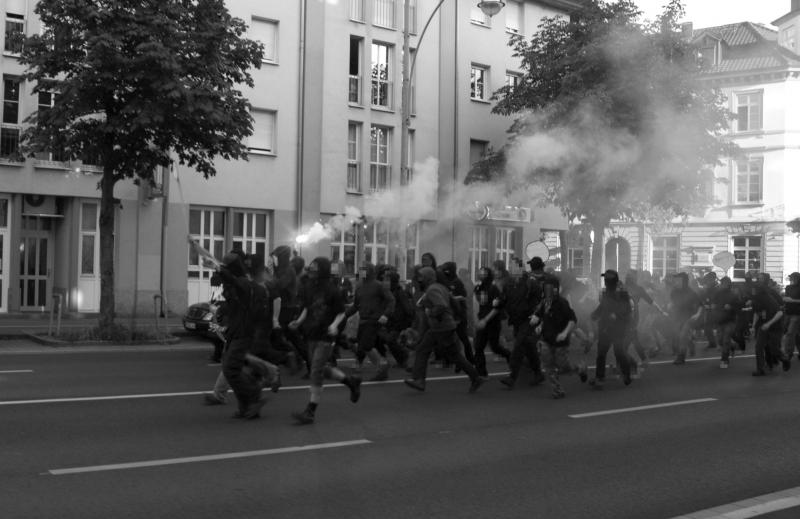 11-07-2009-demo-bengalo.jpg