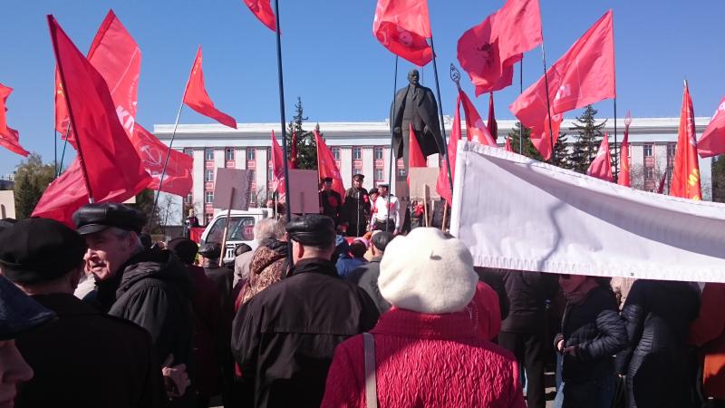 Eröffnung der Veranstaltung durch die GenossInnen in historischem Gewande