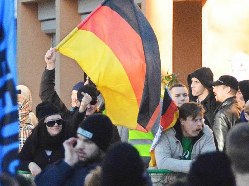 Pegida-Demonstranten Anfang November in Weil.