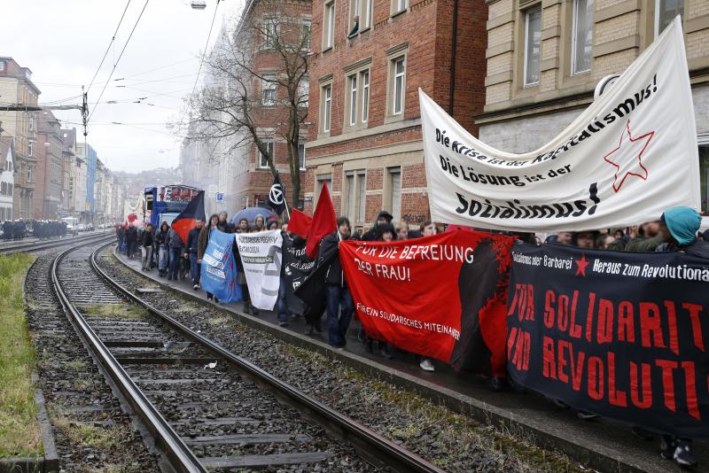 Rauch im hinteren Teil der Demo