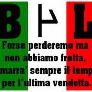 iese Rune symbolisiert in der extremen Rechten Italiens ein Fascis33 (Rutenbündel mit Axt), welches im faschistischen Italien unter Mussolini das Symbol des Faschismus wurde.