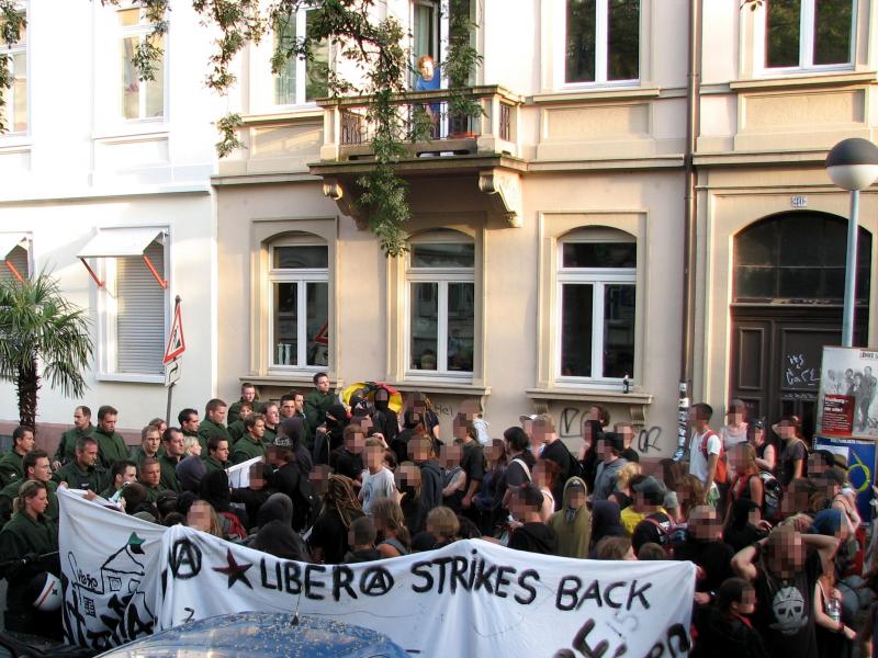 Bullen stoppen die Demo