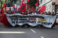 Antikapitalistische Demonstration gegen die Einheizfeierlichkeiten