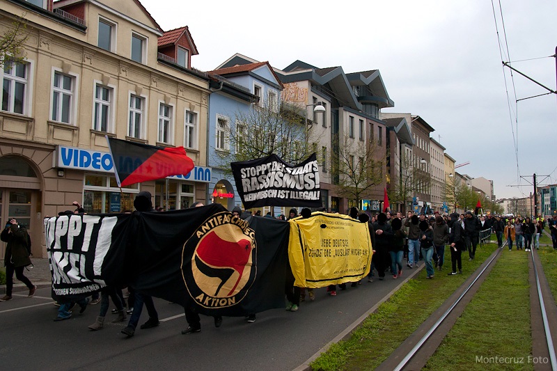 Demo zieht über Weißensees Einkaufsmeile