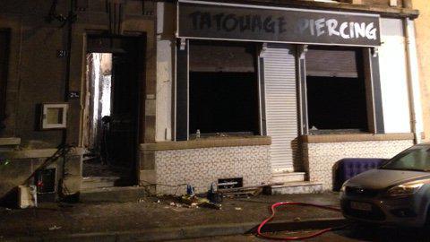 L'immeuble ravagé par un incendie à Jarny (Meurthe-et-Moselle), dans la nuit du 7 au 8 novembre 2015.  (GUILLAUME ROBIN / FRANCE 3 LORRAINE)