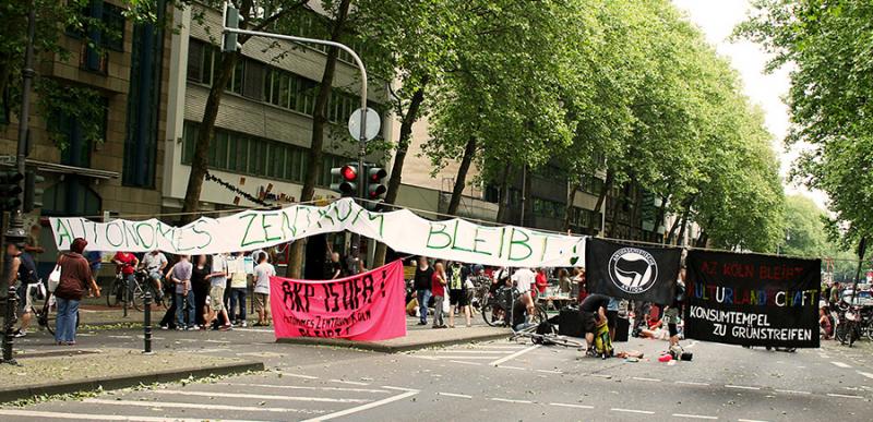 reclaim_the_streets_2013_azkoeln