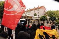 Die Demo führte auch vorbei an der von Neonazis frequentierten Kneipe „zum Absacker“.