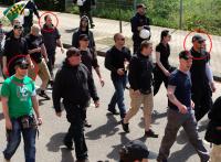 Malte Redeker, Jan Zrzodelny und Marco Berlinghof (Uhrzeigersinn) im selben Block auf der Demo am 1. Mai 2015