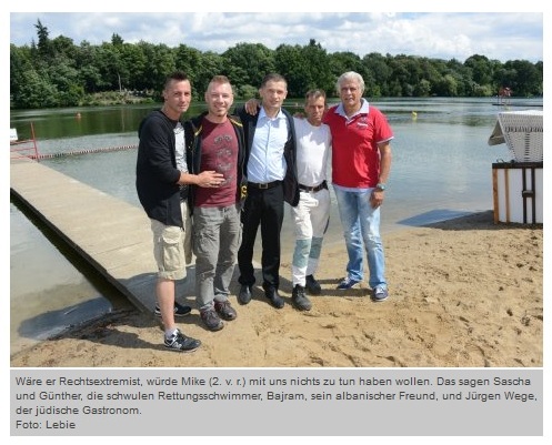 Ein har­mo­ni­sches Bild im Strand­bad Plöt­zen­see, Ber­li­ner Ku­rier vom 13.08.2013