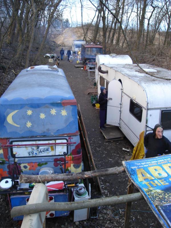 Freiburger Straßenpunx - wieder am Schießplatz, Mitte Februar 2008