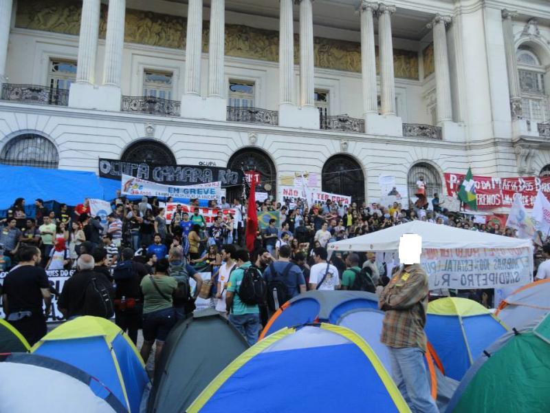 the camp on camara square in Rio