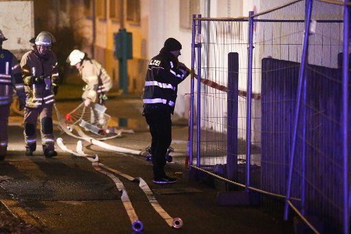 Ein verdächtiger Gegenstand hat vor der BEA in Villingen-Schwenningen für einen Polizeieinsatz gesorgt (14)