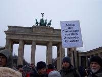 Mahnwache gegen NATO-Truppenverlegung nach Osteuropa (20)