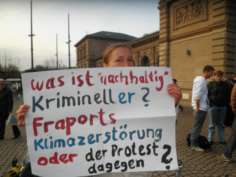 Plakat: "Nachhaltig krimineller"