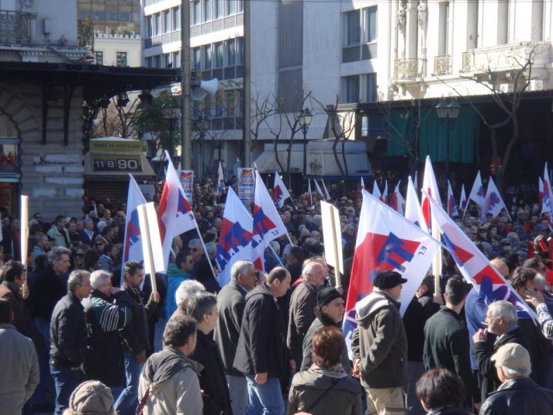 PAME-Demonstranten auf dem Weg zum Auftaktort