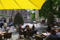 Blick von einem Café auf die Gartenstraße 19