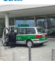 kaputtes Polizeifahrzeug