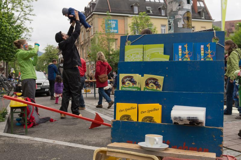 Straßenfest vor der Spechtpassage