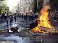 Kurd_innen in der Türkei protestieren in Solidarität mit denen, die in Kobanê kämpfen.