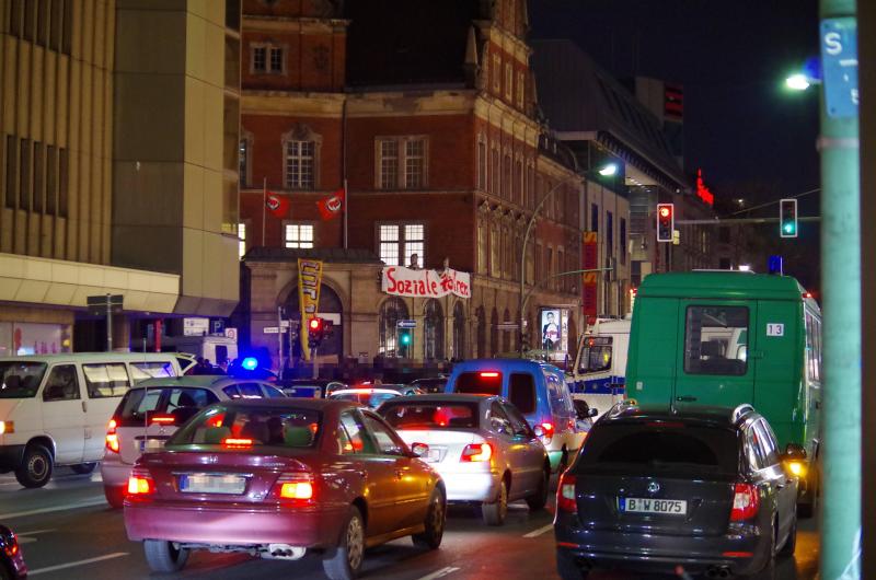 Ziviauto der Berliner Polizei: B-W-8075, schwarzer Skoda