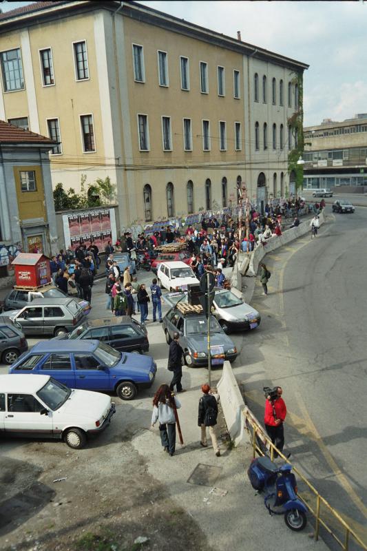 occupazione de Metropolix, piazza Minniti 6, Milano(Foto: Azzoncao Archiv)