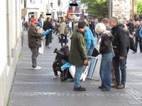 Fallengelassener Plakatständer