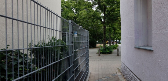 Nicht jeder freut sich über Neubauten und Sanierungen der Häuser am Jamnitzer Platz. 