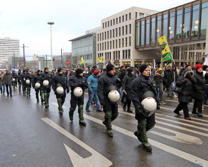 Kurdenprotest eskaliert auf dem Kiliansplatz 5