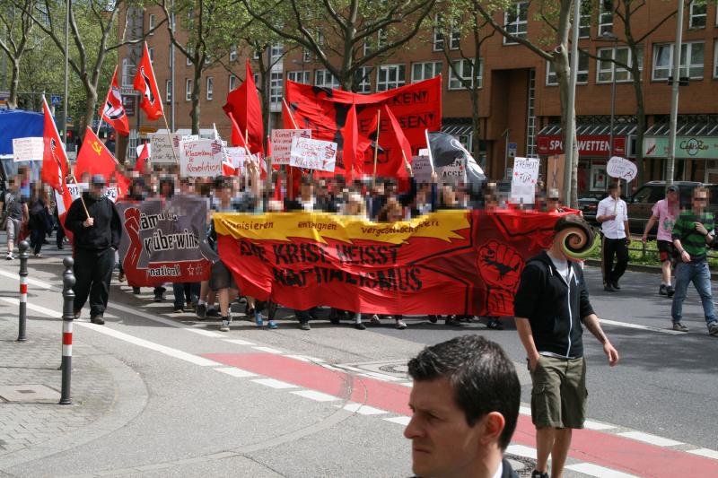 Revolutionäre 1. Mai Demo in Karlsruhe 2012