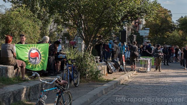 [Berlin-Prenzlauer Berg] Erfolgreiche Kundgebung nach Naziangriff im Mauerpark 7