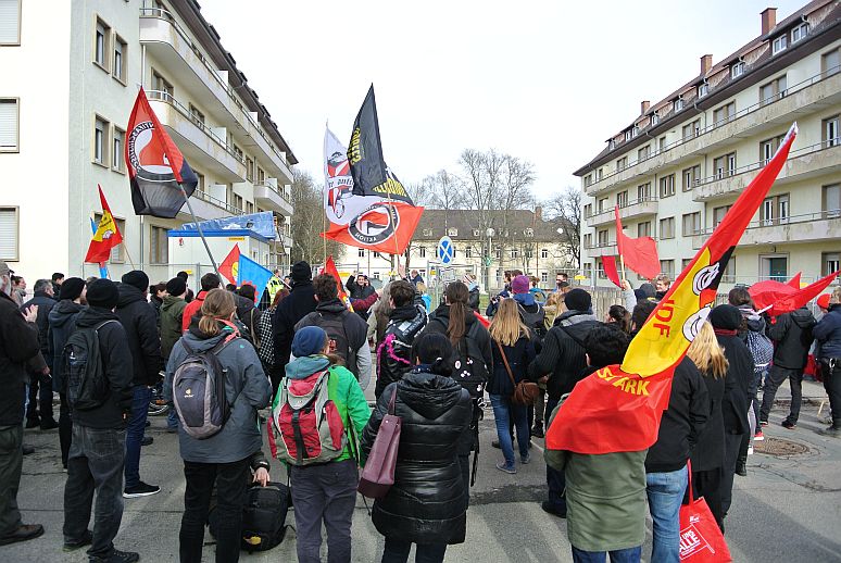 Kundgebung vor Flüchtlingsheim2