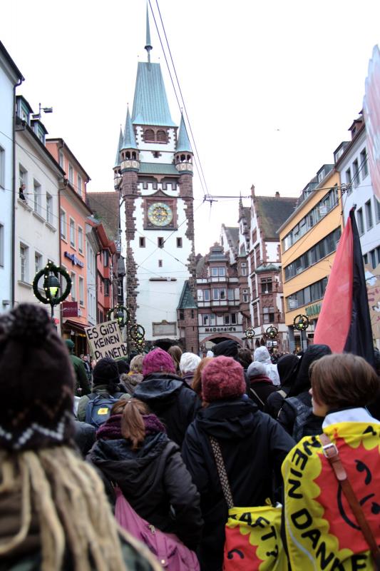 Anti-AKW-Demo vorm Martinstor