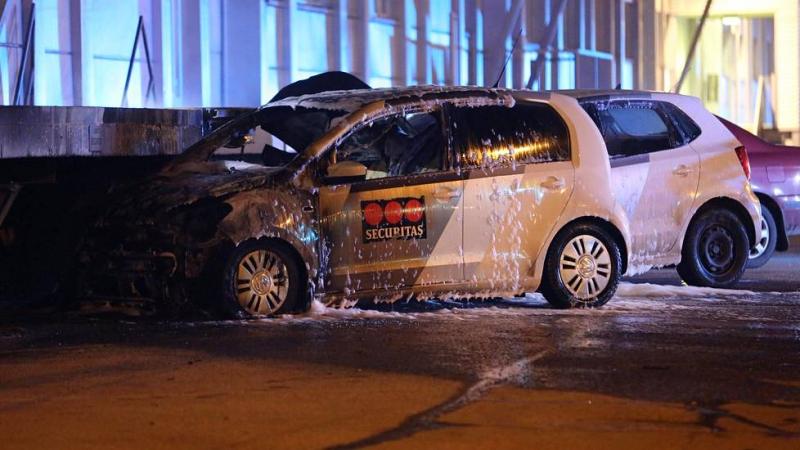 Helsinki, Finnland: Brandanschlag auf zwei Securitas-Autos