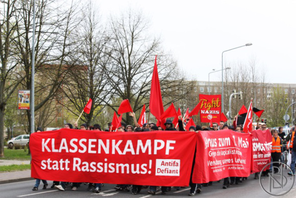 Klassenkampf statt Rassimus!