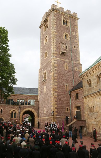 Auf der Wartburg: Hier versammelten sich im Jahr 1817 Studenten, um ihren politischen Forderungen Nachdruck zu verleihen. In dieser Tradition sehen sich die Burschenschafter - den Ton in ihrem Verband geben aber rechtsextreme und völkische Ideologen an.