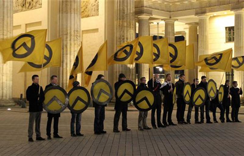 Als neueste Erscheinungsform der „Neuen Rechten“ soll auch gesondert auf die „Identitären“ eingegangen werden.