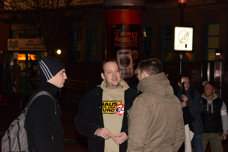 Michael Brück (DR), Claus Cremer (NPD), Dennis Giemsch (DR)