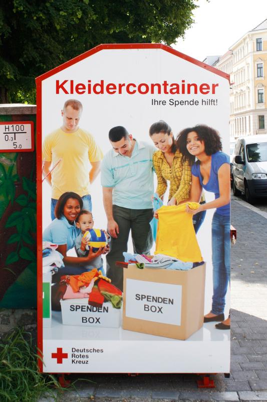 Kleidercontainer Seite