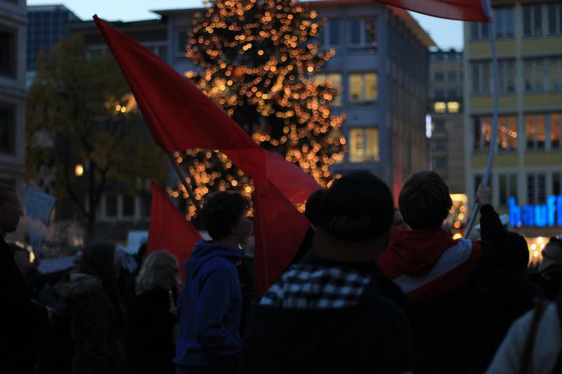 Rote Fahnen für den Fortschritt